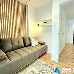 365pam - Leaf 6-osobowy Apartament *