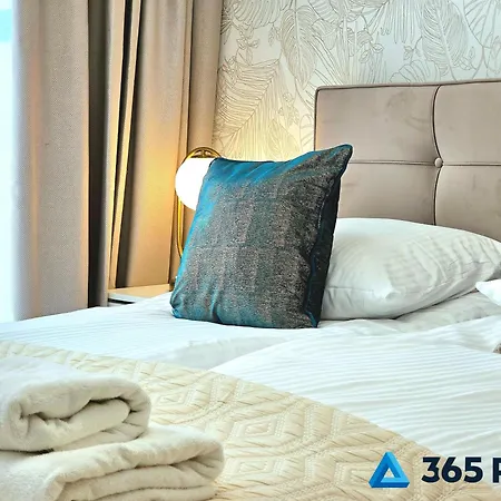 365pam - Leaf 6-osobowy Appartement *